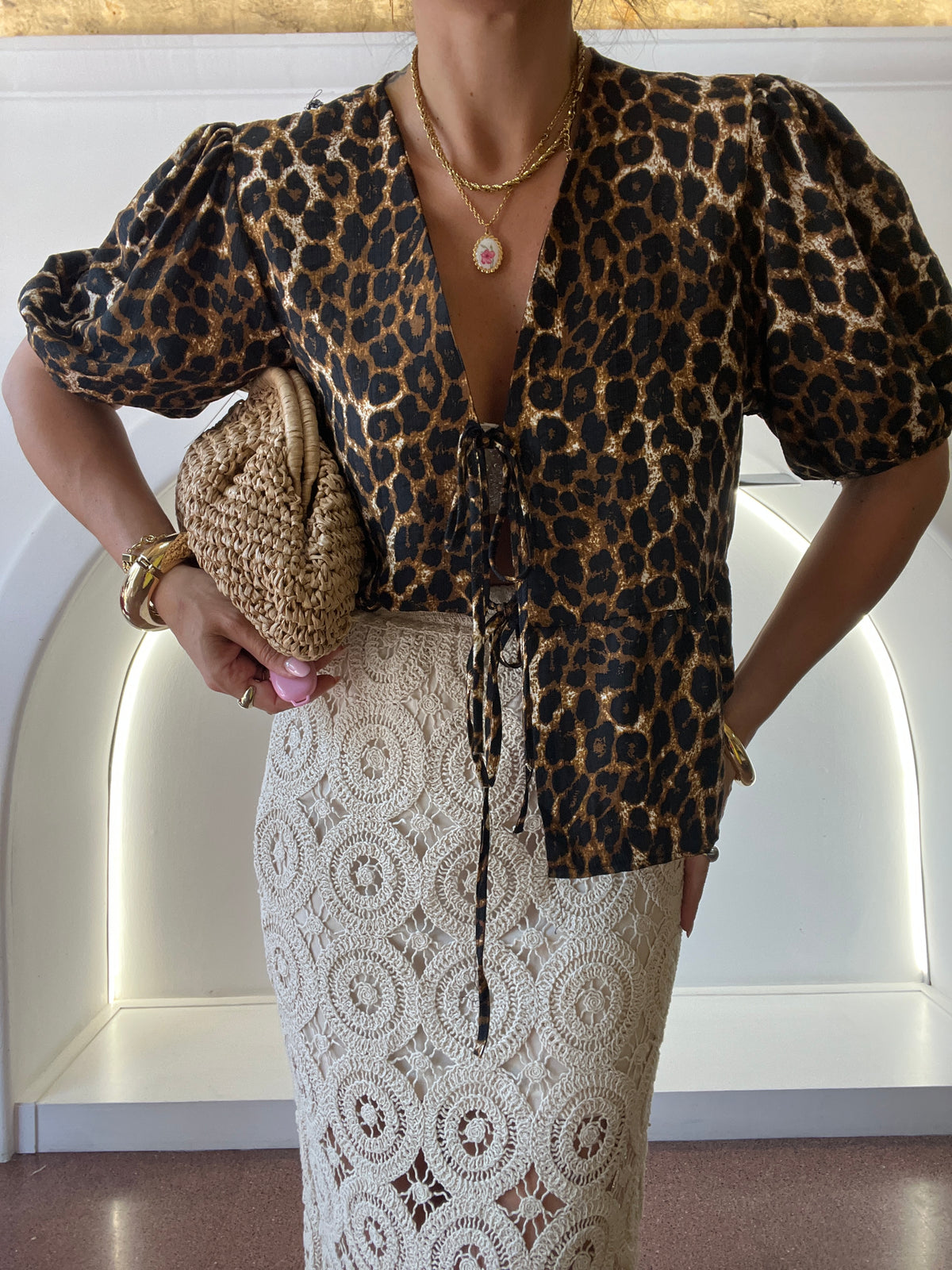 shirt con fiocchetti macu