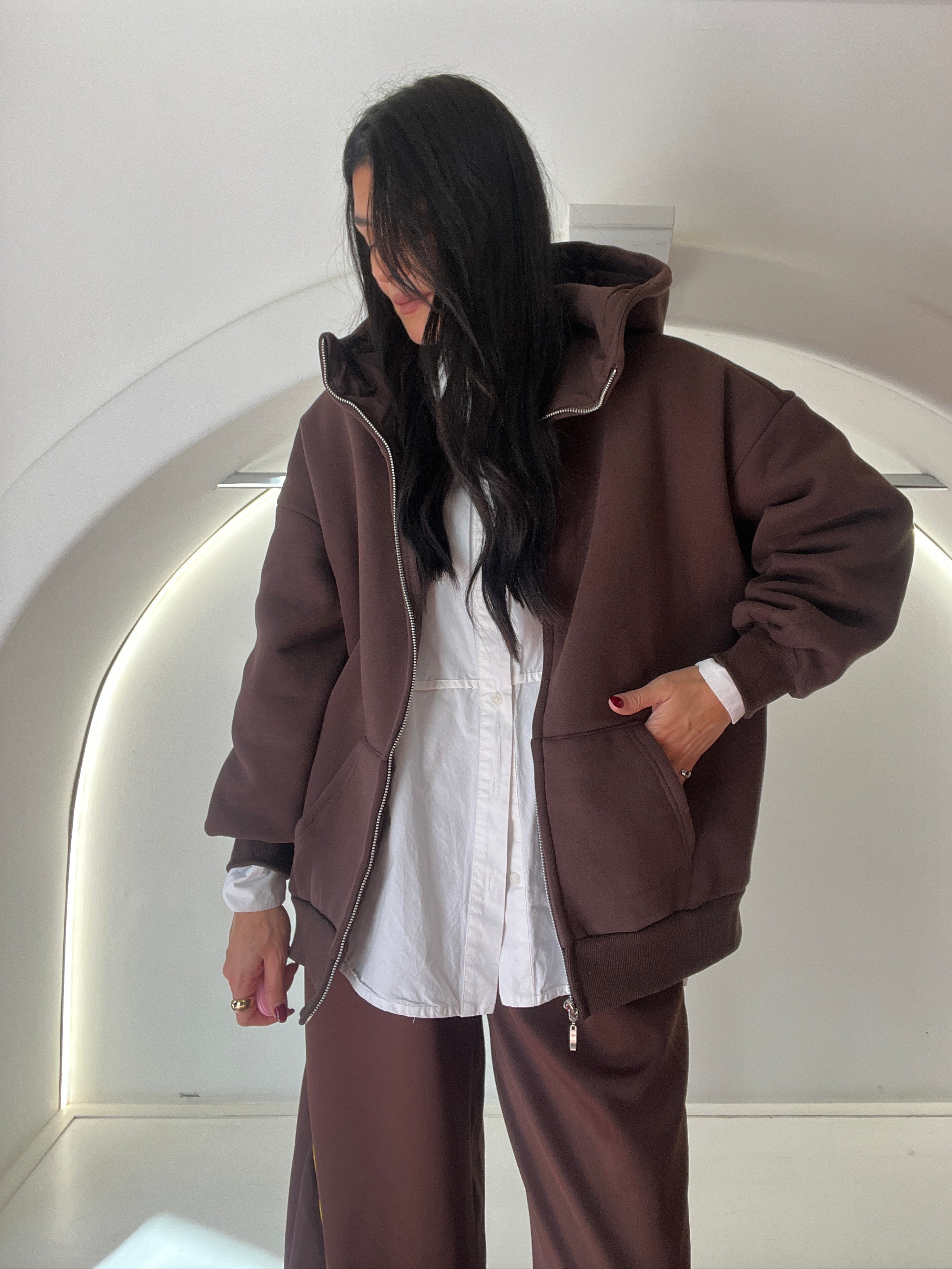 felpa con zip e cappuccio