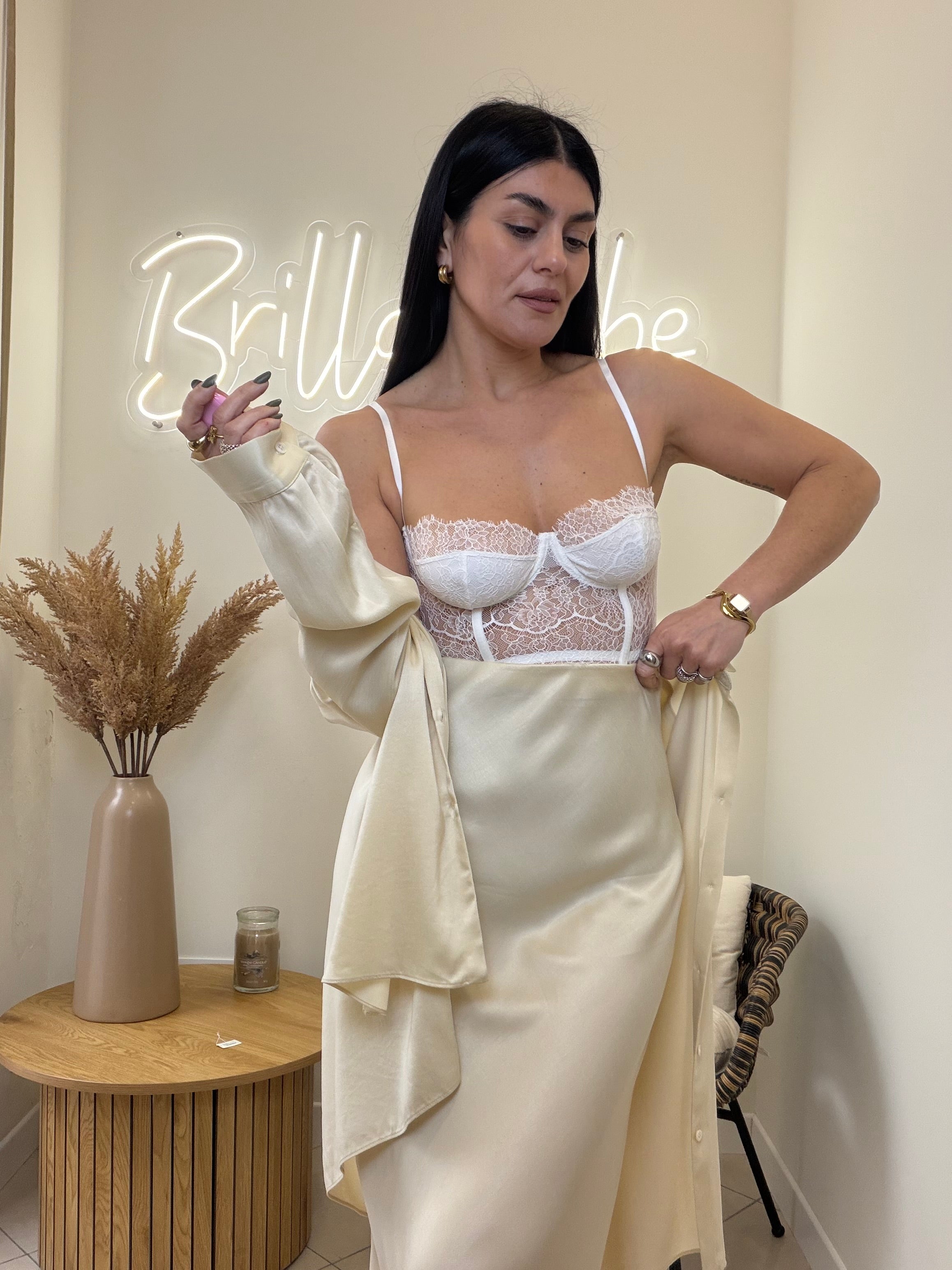 completo Diana champagne  satin by lumina