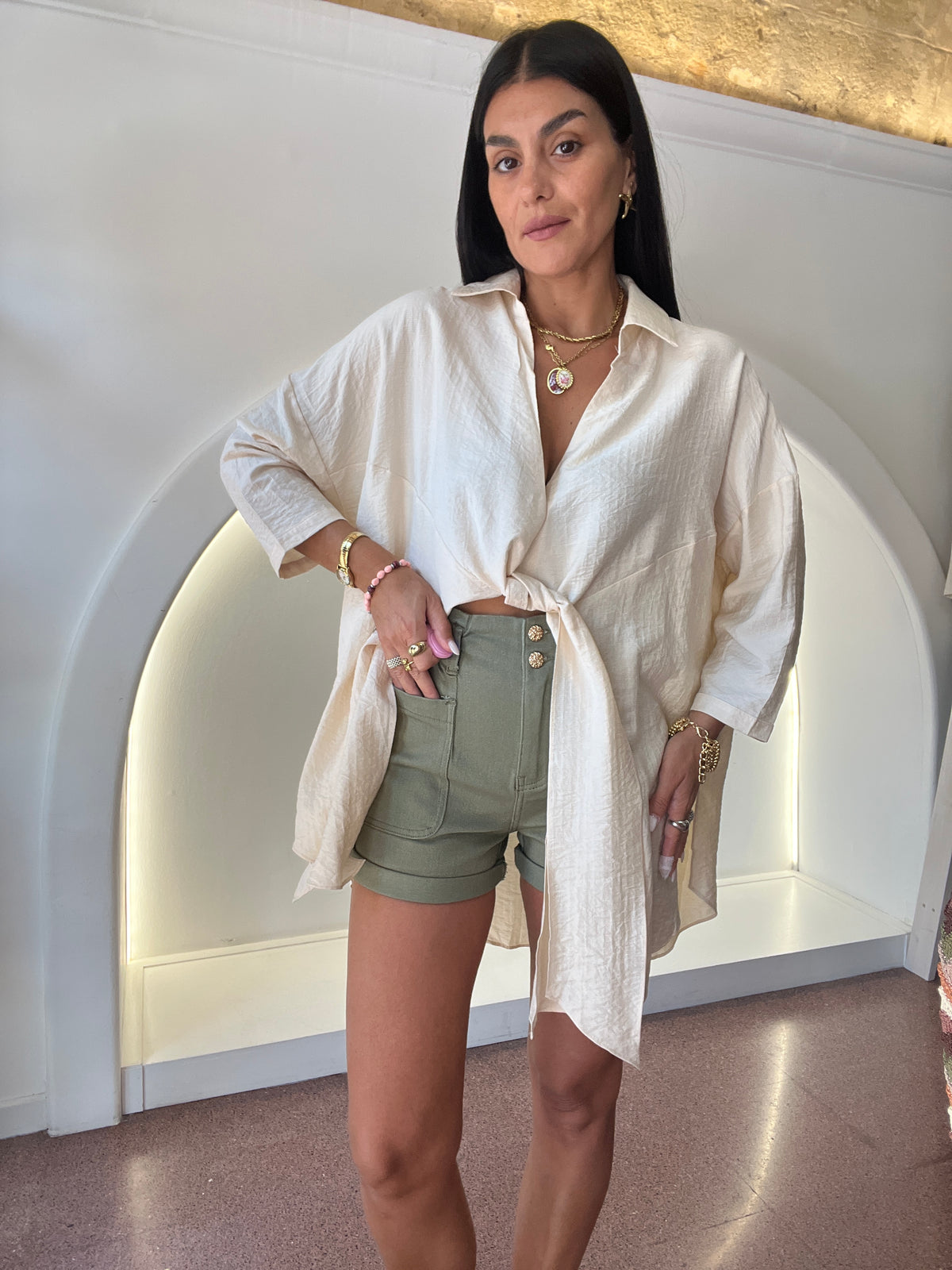 shorts bottone oro