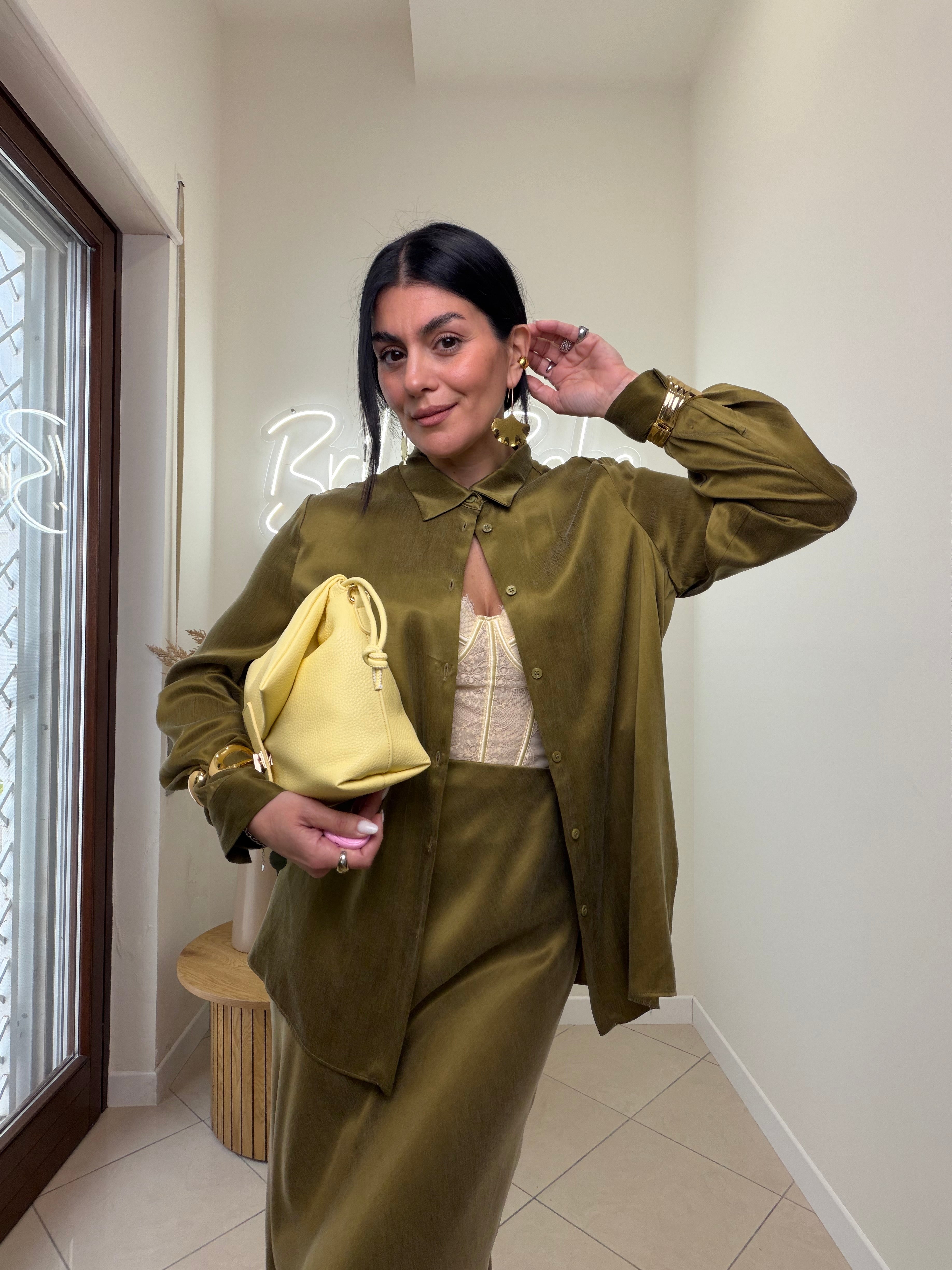 completo Diana oliva  satin by lumina