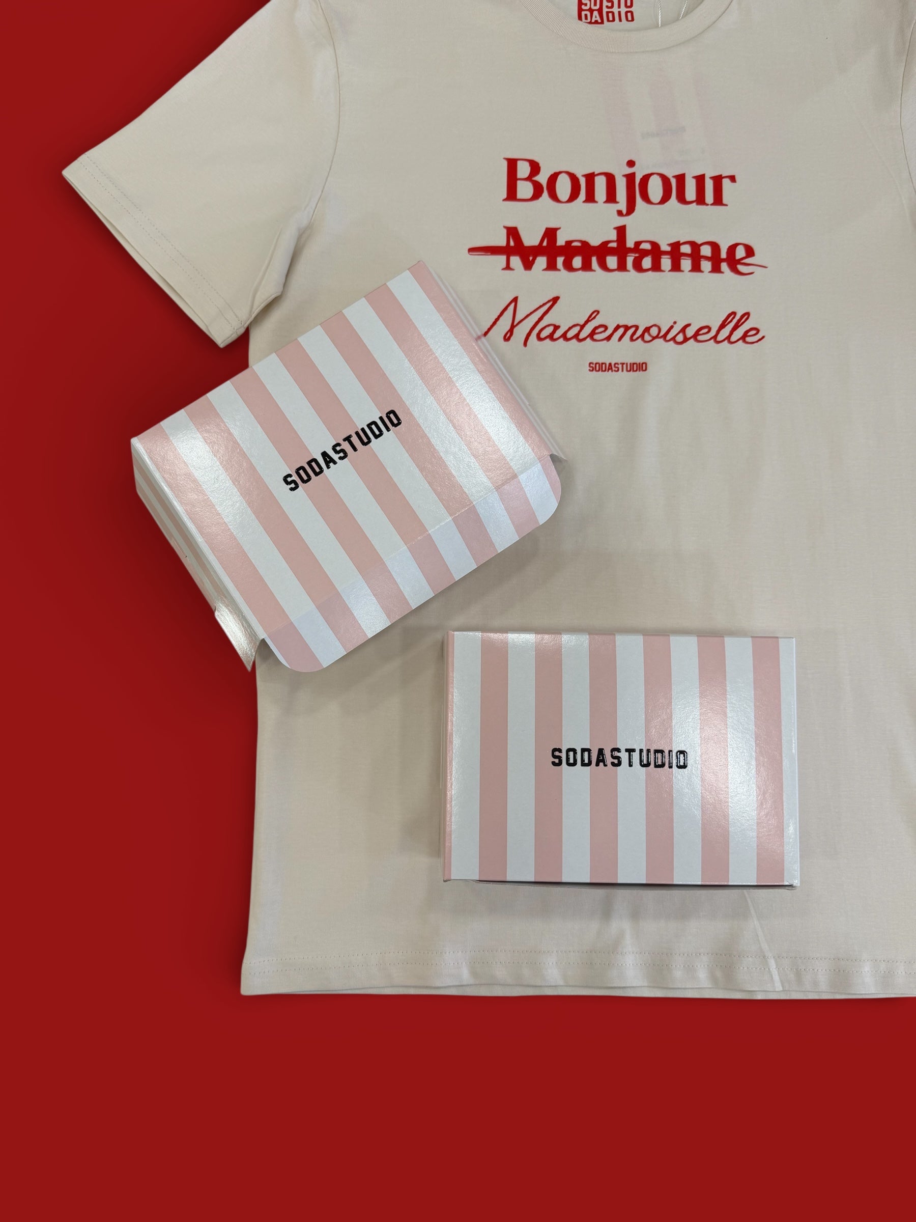 box T shirt valentines'day bonjour